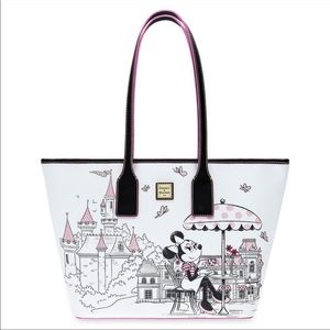 Dooney & Bourke Disney Parks Minnie Tote NWOT